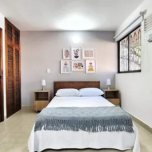 Couples Retreat In Laureles Estadio Private Studio, 1br 1bath Kit Apartamento Medellín
